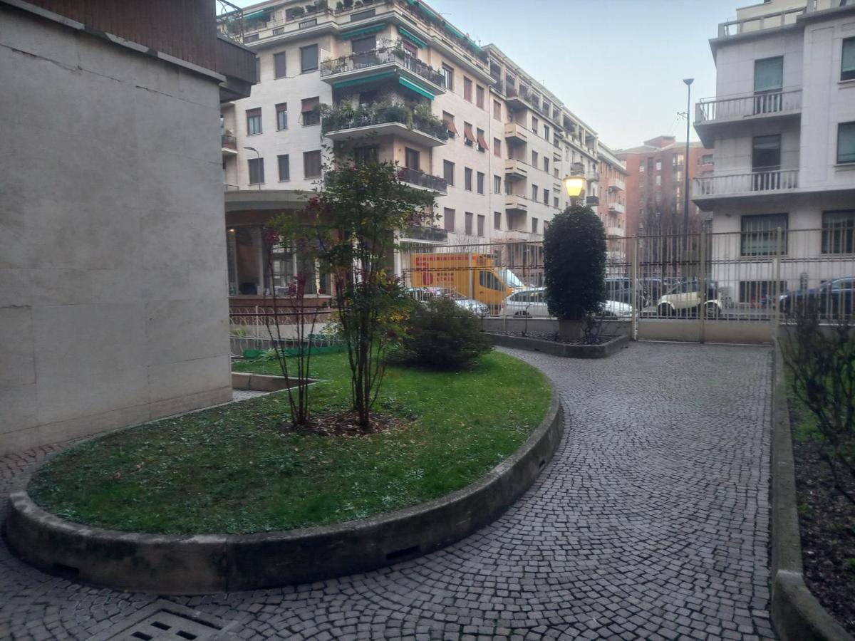 Bilocale 7 Piano Balcone Vista Skyline Apartment Milan Luaran gambar